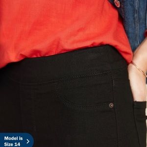 Mid-Rise Black Rockstar Super Skinny Jeggings